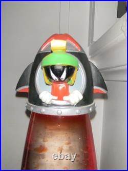 Marvin The Martian Lava Lamp Large 19 Red Warner Bros Studio Store Exclusv Rare Marvin The Martian Lava Lamp Large 19 Red Warner Bros Studio Store Exclusv Rare