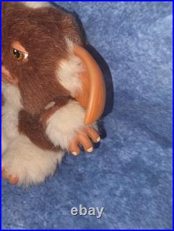NECA Gremlins Gizmo Sad Face Crying Plush Toy Mogwai Warner Bros Ears Low RARE