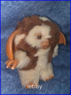 NECA Gremlins Gizmo Sad Face Crying Plush Toy Mogwai Warner Bros Ears Low RARE
