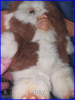 NECA Gremlins Gizmo Sad Face Crying Plush Toy Mogwai Warner Bros Ears Low RARE
