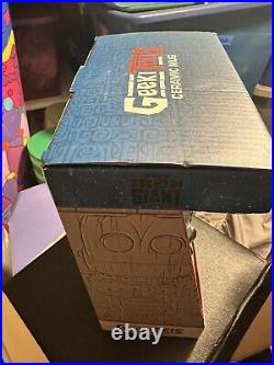 NEW Warner Bros IRON GIANT Rare Edition Beeline Creative Geeki Tikis