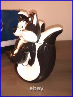 NIB Rare Vintage Warner Brothers Looney Tunes Pepe Le Pew & Penelope Cookie Jar