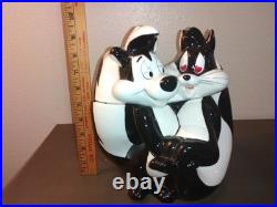 NIB Rare Vintage Warner Brothers Looney Tunes Pepe Le Pew & Penelope Cookie Jar