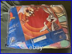 New Vintage 90's Warner Bros Official Looney Tunes Blanket 84x61 Novatex Rare