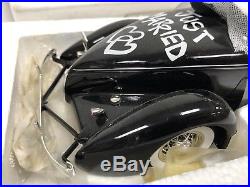 Pepe Le Pew 1935 Auburn 851 Boattail Speedster ERTL 118 Scale Warner Bros Rare
