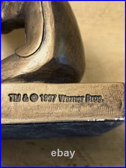 RARE 1997 Bugs Bunny Golfer Statue Austin Sculpture Warner Bros SOLID CAST METAL