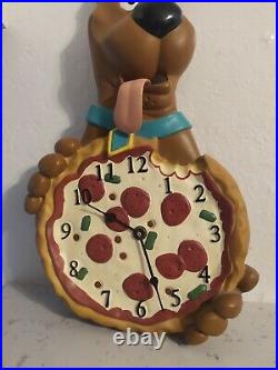 RARE 1997 Scooby-Doo Pizza Wall Clock Hanna Barbera Warner Bros. Working NICE