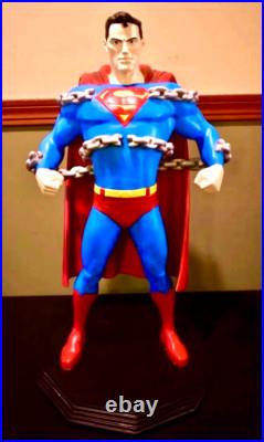 RARE. 2001 Superman Warner Bros Studio Exclusive Statue 25 Tall, 16 lbs, EX/NM RARE. 2001 Superman Warner Bros Studio Exclusive Statue 25 Tall, 16 lbs, EX/NM