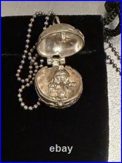 RARE 925 Sterling Silver Warner Bros Marvin Martian Hinged Globe Locket Pendant