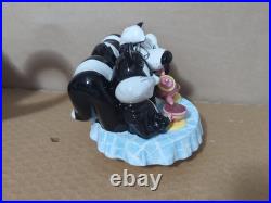 RARE AND PRISTINE 1999 Warner Bros. Pepe LePew & Penelope Having Tea Teapot WithOB RARE AND PRISTINE 1999 Warner Bros. Pepe LePew & Penelope Having Tea Teapot WithOB
