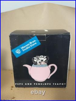 RARE AND PRISTINE 1999 Warner Bros. Pepe LePew & Penelope Having Tea Teapot WithOB RARE AND PRISTINE 1999 Warner Bros. Pepe LePew & Penelope Having Tea Teapot WithOB