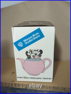 RARE AND PRISTINE 1999 Warner Bros. Pepe LePew & Penelope Having Tea Teapot WithOB RARE AND PRISTINE 1999 Warner Bros. Pepe LePew & Penelope Having Tea Teapot WithOB