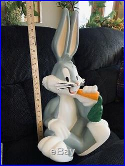 RARE Bugs Bunny 25 Statue LOONEY TUNES Warner Bros. 1996