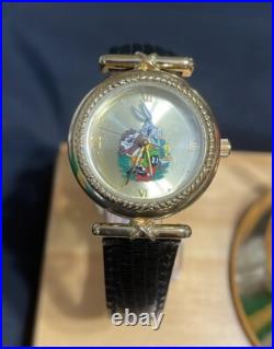 RARE? Limited Run Of 300! ? 1997 Warner Bros. Fossil Watch & Ornament Duo