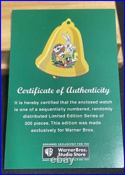RARE? Limited Run Of 300! ? 1997 Warner Bros. Fossil Watch & Ornament Duo