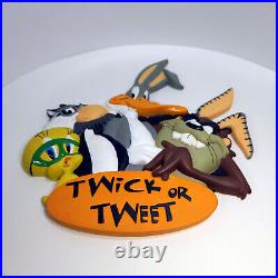 RARE Looney Toons Halloween Hang Decor Warner Bros Exclusive Twick or Tweet