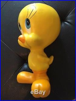 RARE Looney Tunes Tweety Bird Warner Brothers Store Statue Figure WB
