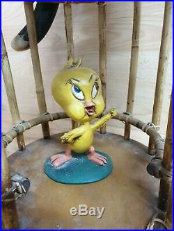 RARE Slyvester And Tweety Pie Bamboo Cage Figures Vintage Retro