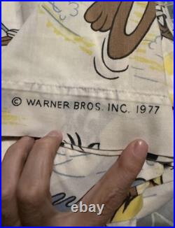 RARE Vintage 1977 Warner Bros Looney Tunes Twin Bed Sheet Set 4pc Western Prints RARE Vintage 1977 Warner Bros Looney Tunes Twin Bed Sheet Set 4pc Western Prints