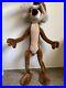 RARE_Vintage_1989_WB_WILE_E_COYOTE_4_Ft_Standing_Display_Plush_Looney_Tunes_01_zic