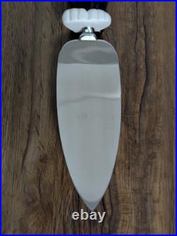 RARE Warner Bros Looney Tunes cake stand & server Bugs, Taz, Sylvester, Wile E