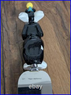 RARE Warner Bros Looney Tunes cake stand & server Bugs, Taz, Sylvester, Wile E