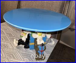 RARE! Warner Brothers Looney Tunes Cake Stand Wile E, Bugs, Sylvester, Taz