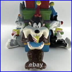 RARE! Warner Brothers Looney Tunes Cake Stand Wile E, Bugs, Sylvester, Taz RARE! Warner Brothers Looney Tunes Cake Stand Wile E, Bugs, Sylvester, Taz