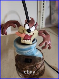 Rare 1996 Warner Bros Looney Tunes Taz the Tasmanian Devil Tornado Desk Lamp