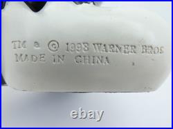 Rare 1998 Warner Bros Sylvester the cat with birdie statue 14