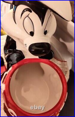 Rare 1998 Warner Brothers Looney Tunes Iconic Skunk Pepe Le Pew Red Cookie Jar