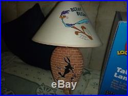 Rare 1999 Looney Tunes Wile E Coyote Road Runner Table Lamp in box