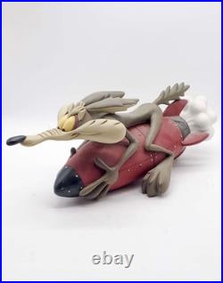 Rare! 2000 Warner Bros. Looney Tunes WILE E COYOTE ON ROCKET Big Figure Statue Rare! 2000 Warner Bros. Looney Tunes WILE E COYOTE ON ROCKET Big Figure Statue