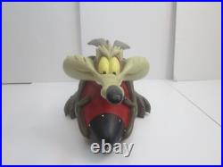 Rare! 2000 Warner Bros. Looney Tunes WILE E COYOTE ON ROCKET Big Figure Statue