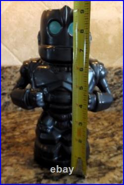 Rare 2018 Warner Bros Iron Giant Edition Beeline Creative Geeki Tikis Tiki Mug
