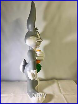 Rare 27 Bugs Bunny Statue- Looney Tunes-1999- Warner Brothers