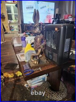 Rare Bugs Bunny Austin Sculpture Statue Warner Bros Art 1998 LT0505