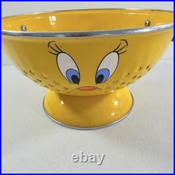 Rare Exclusively Designed Warner Brothers Tweety Bird Colander Strainer 2000