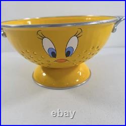 Rare Exclusively Designed Warner Brothers Tweety Bird Colander Strainer 2000