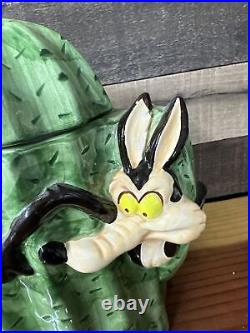 Rare Looney Tunes Roadrunner & Wile E Coyote Cookie Jar 1993 Warner Bros