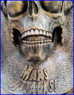 Rare Mars Attacks Foam Trophy Head Plaque Cinema Secrets Bust Warner Bros 1997