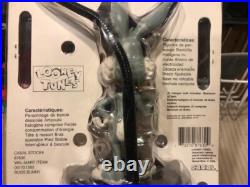 Rare NEW Bugs Bunny lamp desk light decor Looney Tunes Warner Bros Collectible