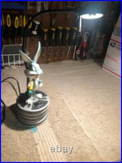 Rare NEW Bugs Bunny lamp desk light decor Looney Tunes Warner Bros Collectible