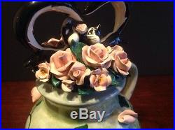 Rare Teapot By Laraine Eggleston Looney Tunes Pepe Le Pew & Penelope In Rose Bed