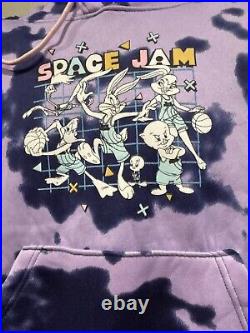 Rare Vintage 90s Warner Bros Space Jam Print Sweatshirt 1996 Women's Large Rare Vintage 90s Warner Bros Space Jam Print Sweatshirt 1996 Women's Large
