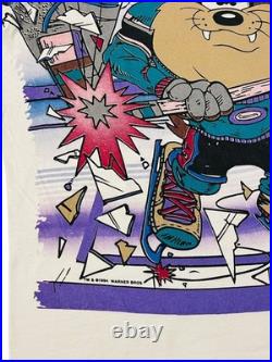Rare Vintage Taz MVP Hockey T-Shirt Looney Tunes 1994 Warner Bros Freeze