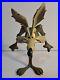 Rare_Warner_Brothers_Looney_Tunes_Wile_E_Coyote_Figurine_Statue_01_ccyv