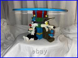 Rare in original box WB Looney Tunes Cake Stand Wile E, Bugs, Sylvester, Taz