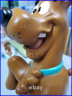 Scooby Doo Statue Fig Hanna Barbera 13 Tall Warner Bros Studio Store Rare 1999