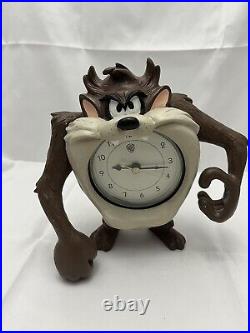 Super Rare! Looney TunesTaz Tasmanian Devil Table Clock Figurine Warner Brothers